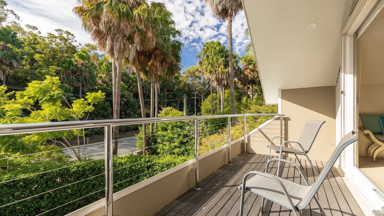 Photo of Patio Balcony in Elizabeth Beach