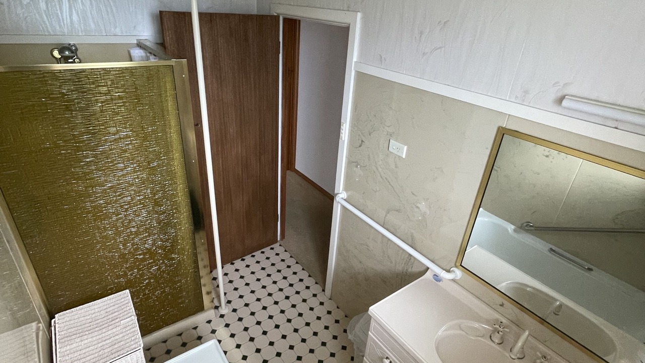 Photo of Bathroom in Eden