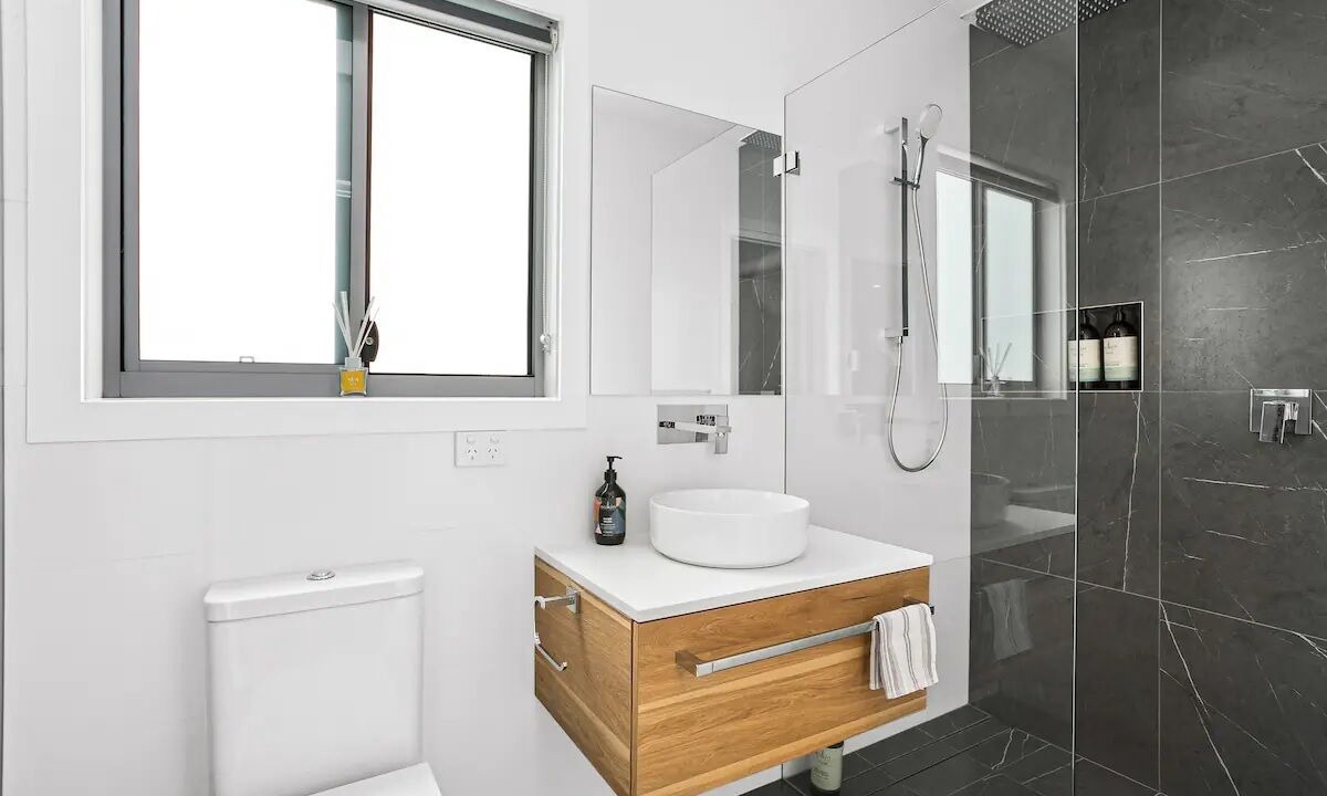 Photo of Bathroom in Shell Cove