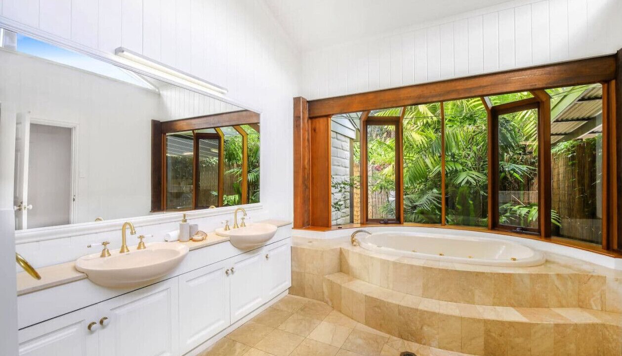Photo of Bathroom in Holgate
