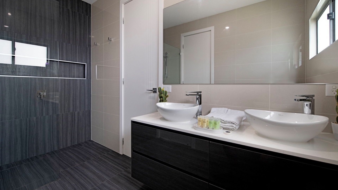 Photo of Bathroom in Broadbeach Waters