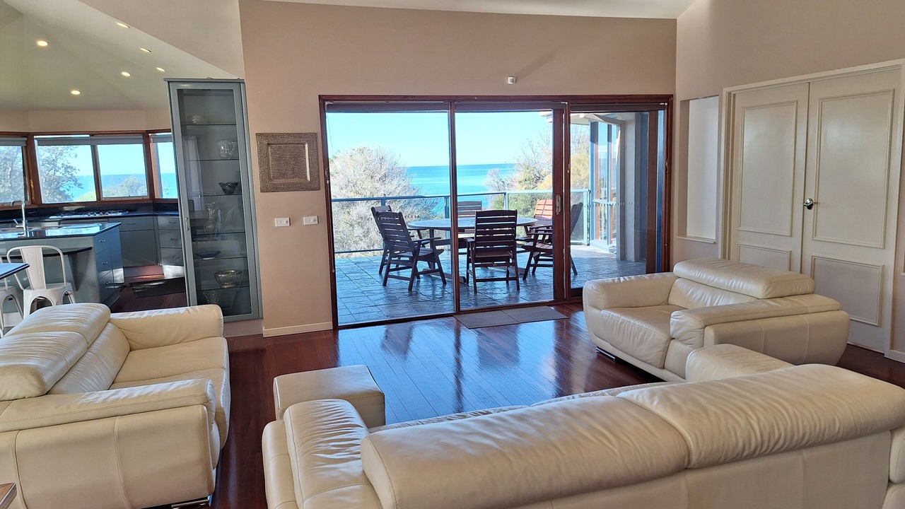 Photo of Livingroom in Tura Beach