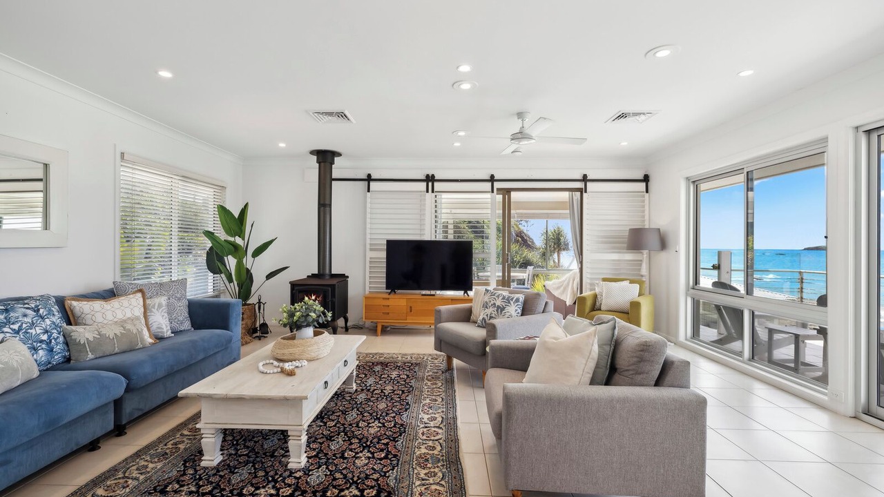 Photo of Livingroom in Sapphire Beach
