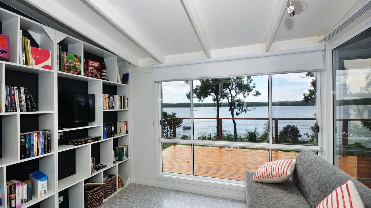 Photo of Livingroom in North Arm Cove