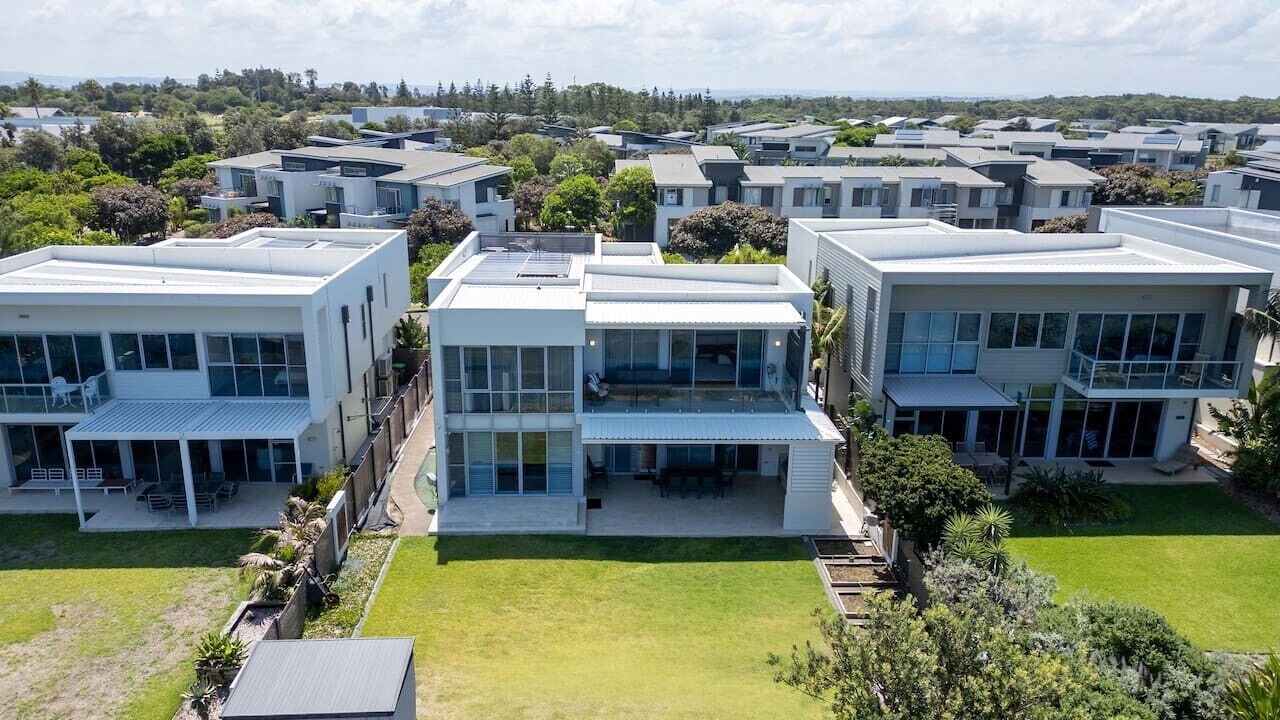 Photo of Outdoor in Magenta Shores