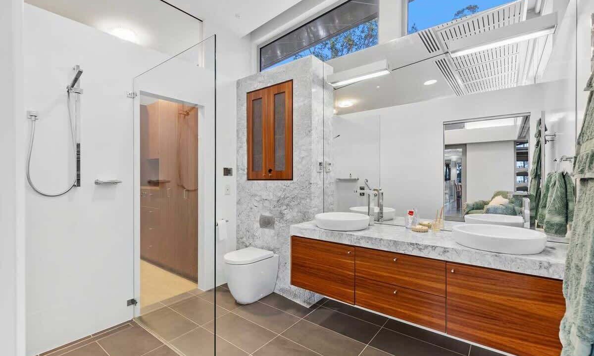 Photo of Bathroom in Maloneys Beach