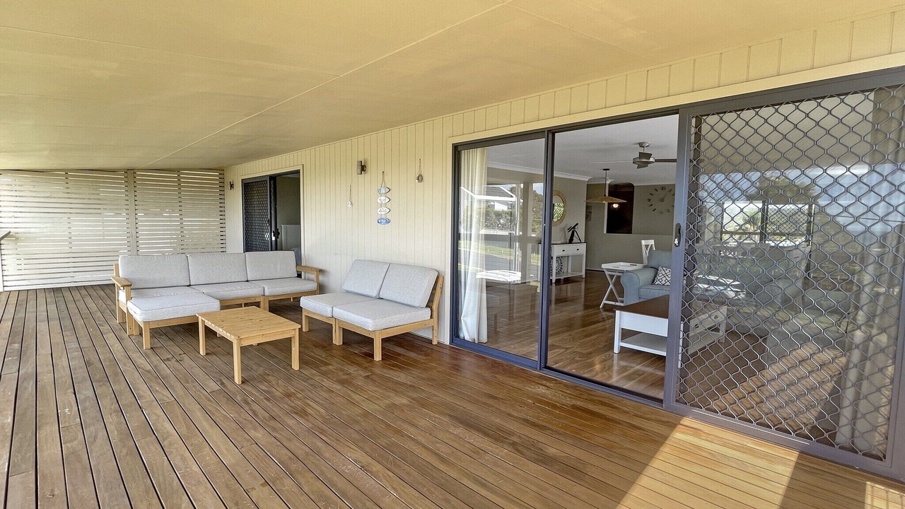Photo of Livingroom in Batehaven