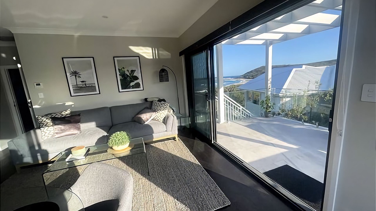 Photo of Livingroom in Catherine Hill Bay