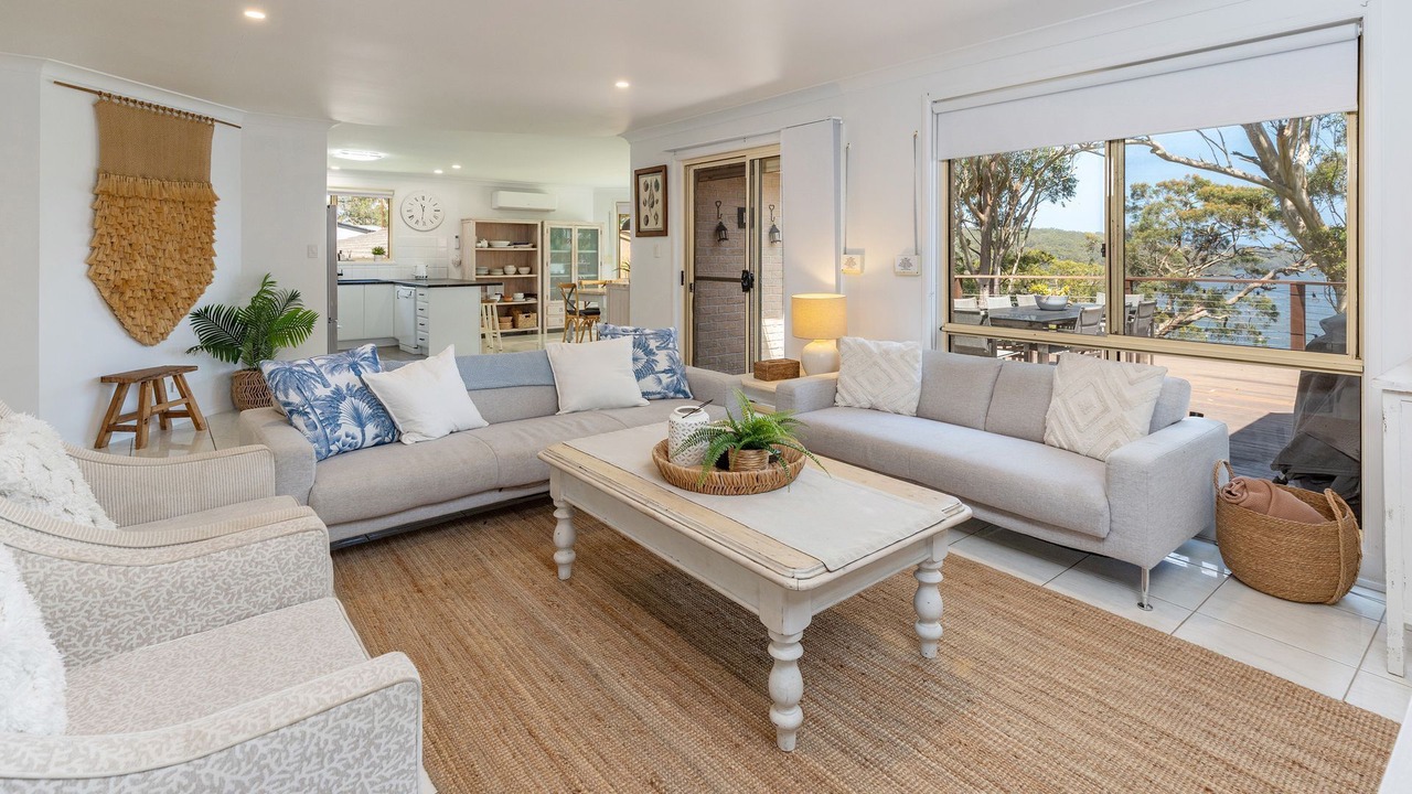 Photo of Livingroom in Smiths Lake