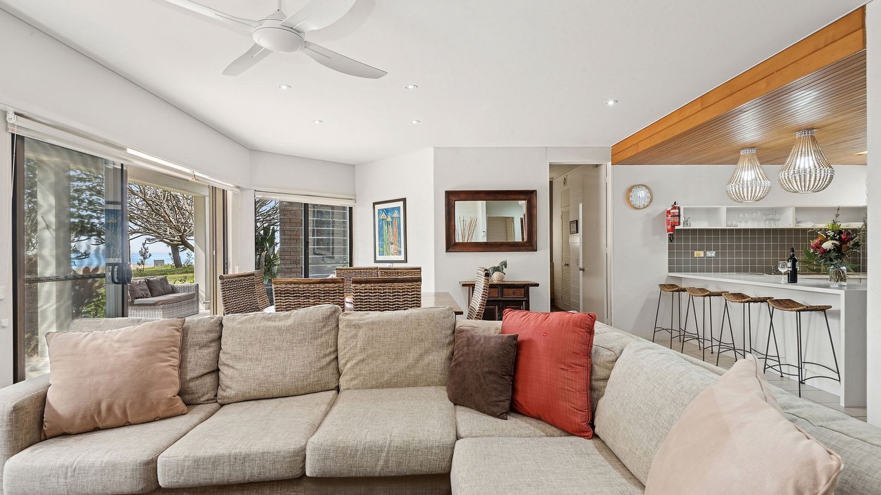 Photo of Livingroom in Sapphire Beach