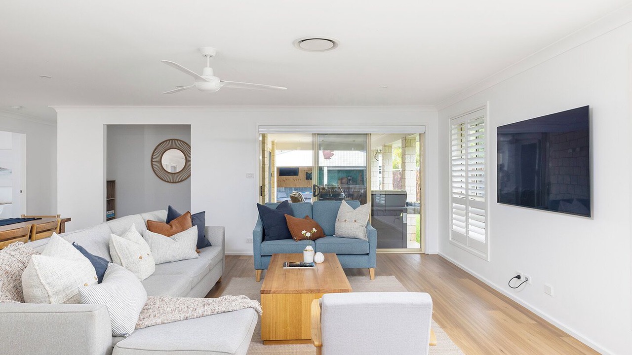 Photo of Livingroom in Anna Bay