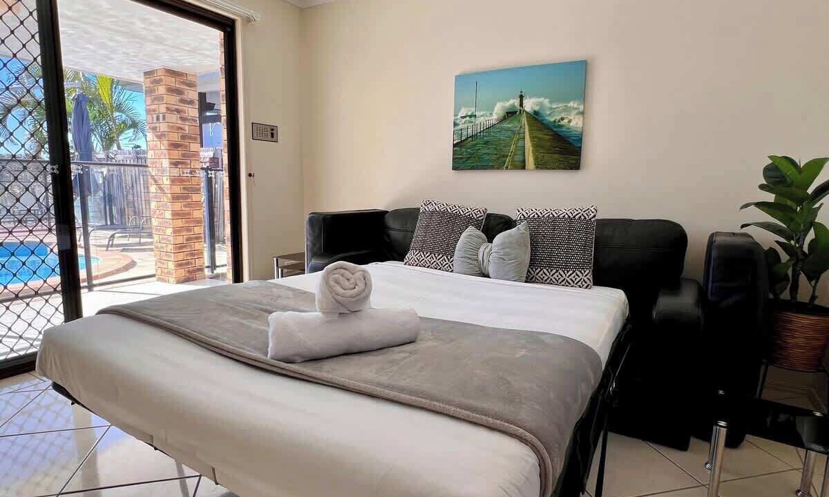Photo of Bedroom in Mermaid Waters