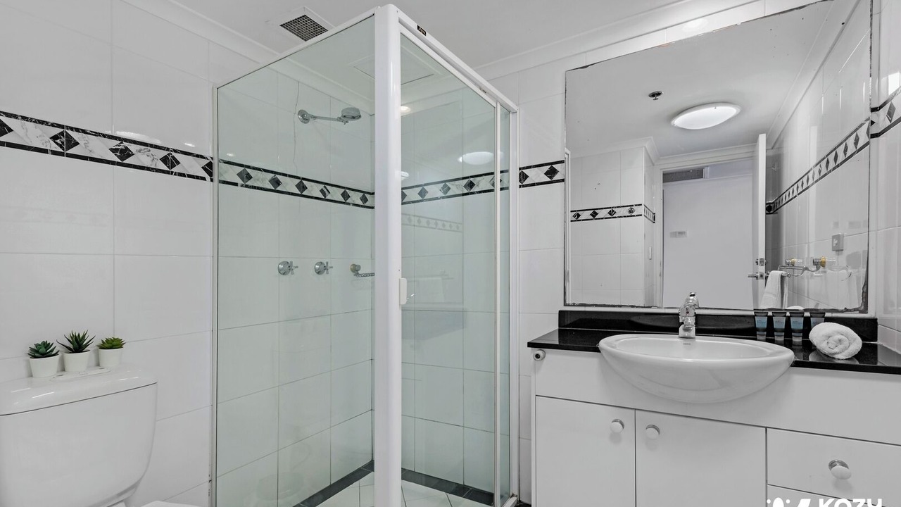 Photo of Bathroom in Haymarket