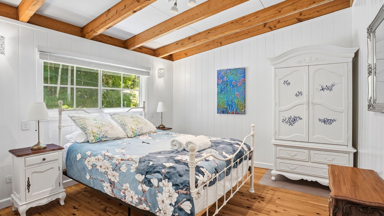 Photo of Bedroom in Springbrook