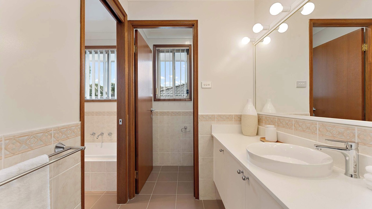 Photo of Bathroom in Shell Cove