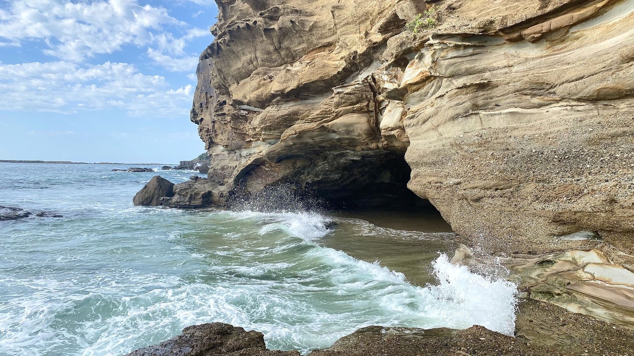 Photo of Others in Caves Beach