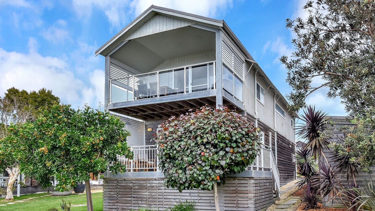 Photo of Outdoor in Caves Beach