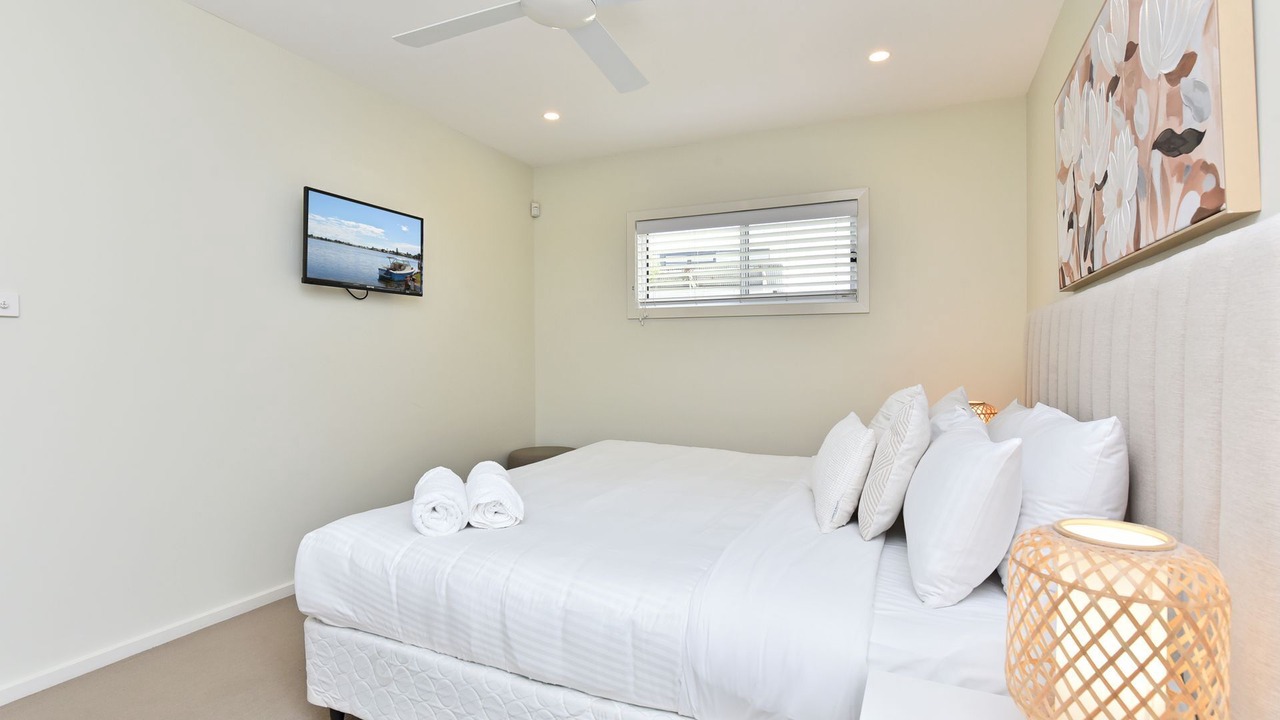 Photo of Others in Caves Beach