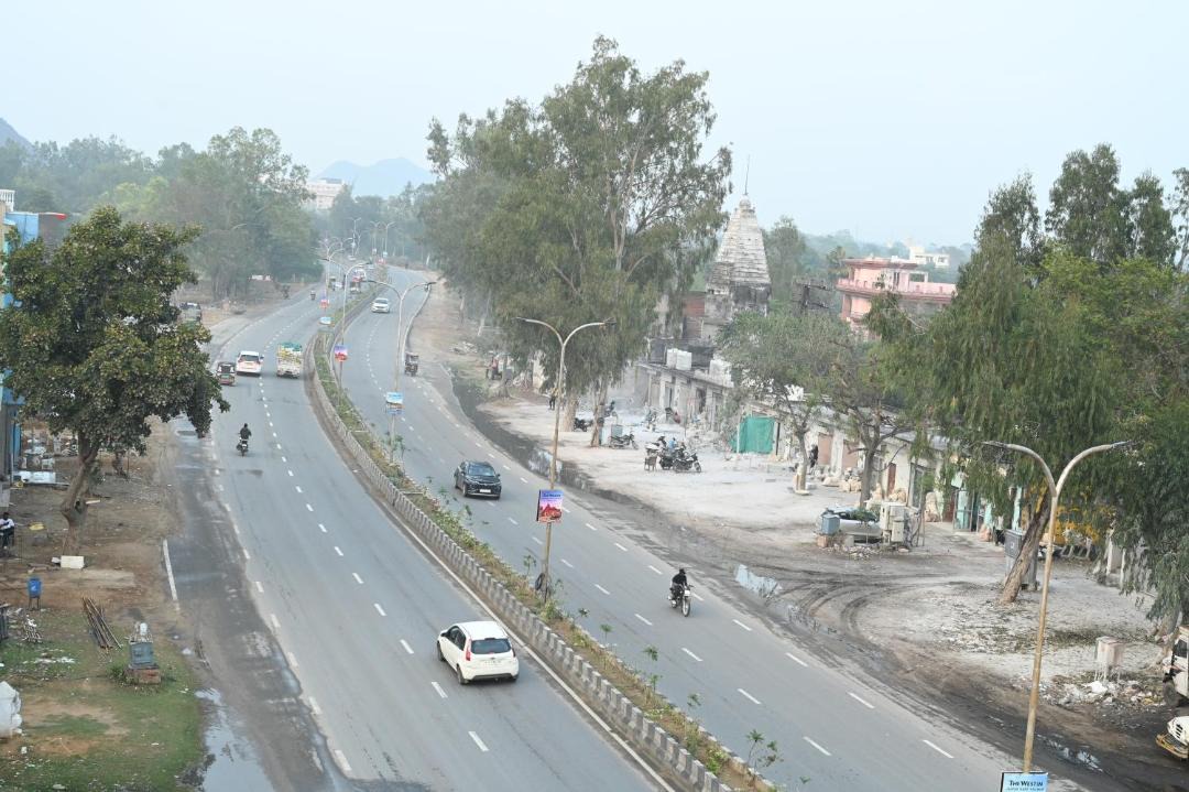 Photo of Others in Amer