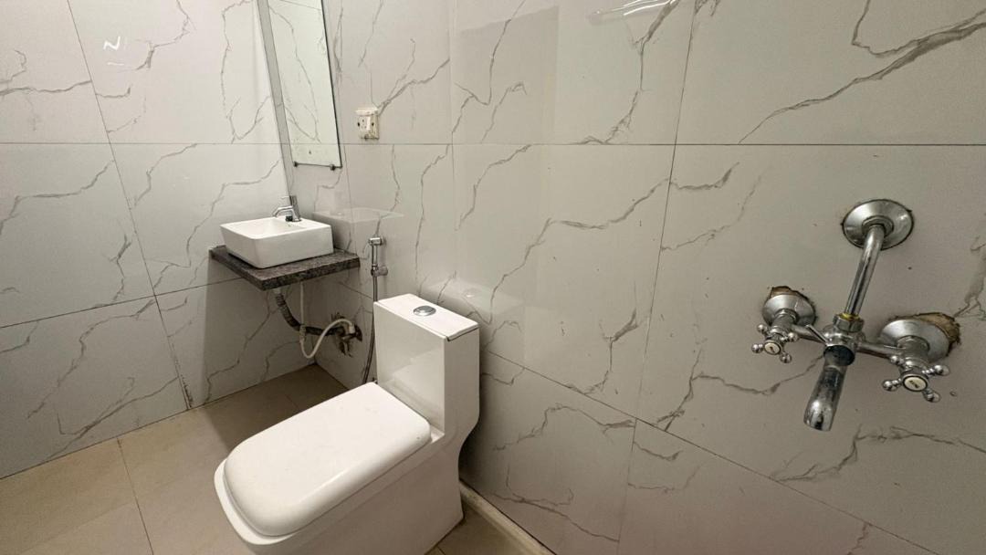 Photo of Bathroom in Gauravaddo