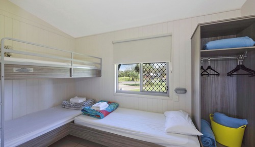 Superior Cabin - Sleeps 5