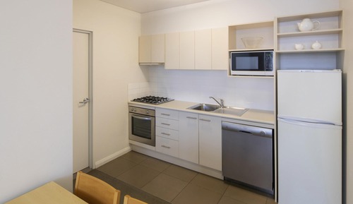 Three Bedroom Apartment, Three King Beds