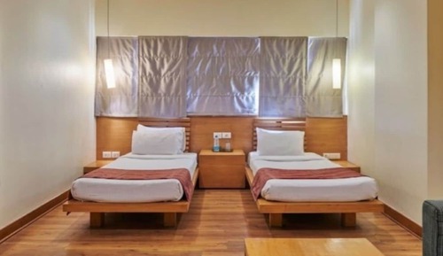 Design Room, 1 King Bed