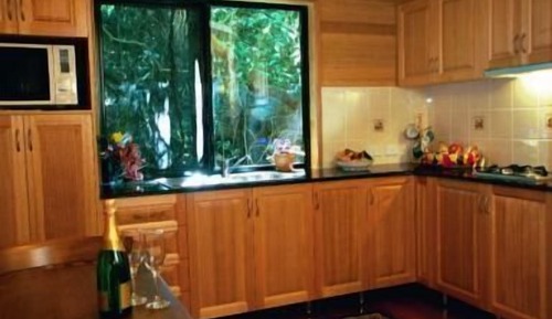 Pitta Cabin