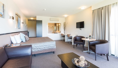 Deluxe Suite