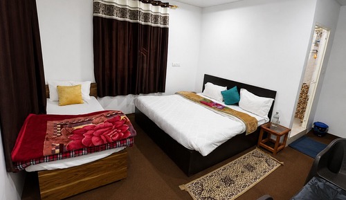 Deluxe Triple Room, Garden View