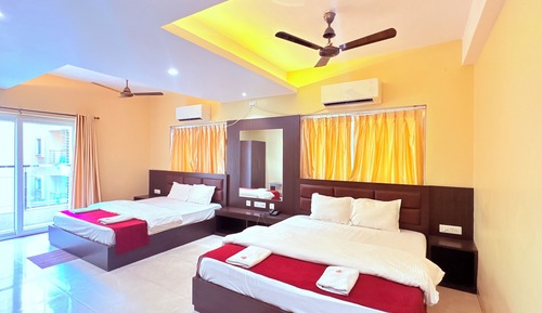 Family Quadruple Room, Courtyard View