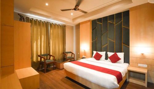 Deluxe Suite