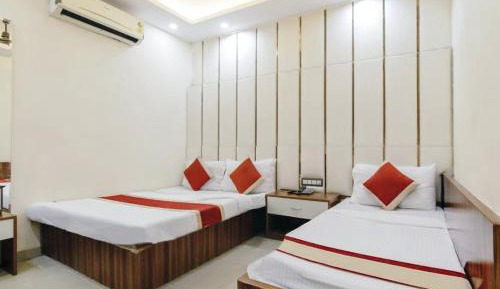 Twin Room with Bath