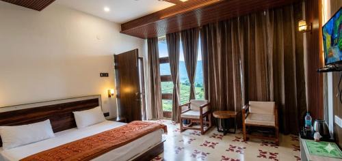 Double or Twin Room with Swimming Pool Access