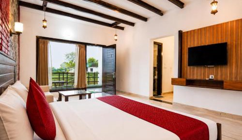 King Room with Balcony