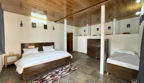 Triple Room with Private Bathroom