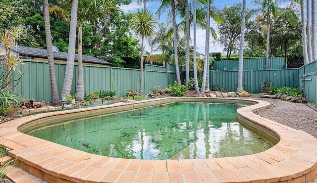 Waterfront Paradise in Charmhaven - Kayak + Pool